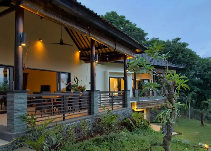 Cahaya Perfectly Formed By The Natural Surrounding And Balinese Hospitality Lovina Beach