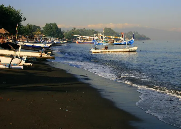 Cahaya Perfectly Formed By The Natural Surrounding And Balinese Hospitality