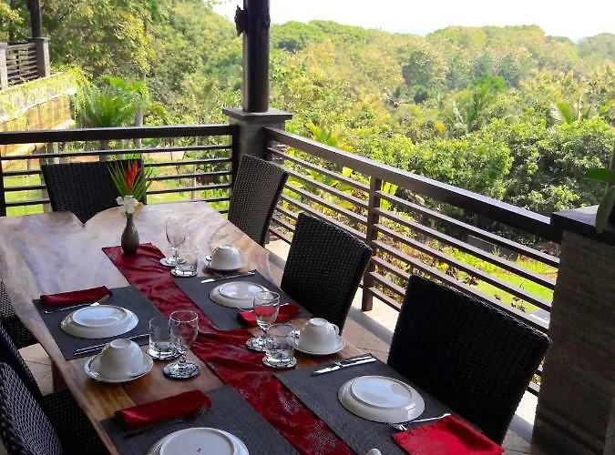 Villa Cahaya Perfectly Formed By The Natural Surrounding And Balinese Hospitality Lovina Beach
